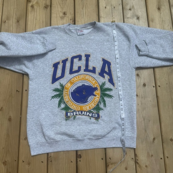 Vintage UCLA crew neck sweater large - Picture 3 of 6
